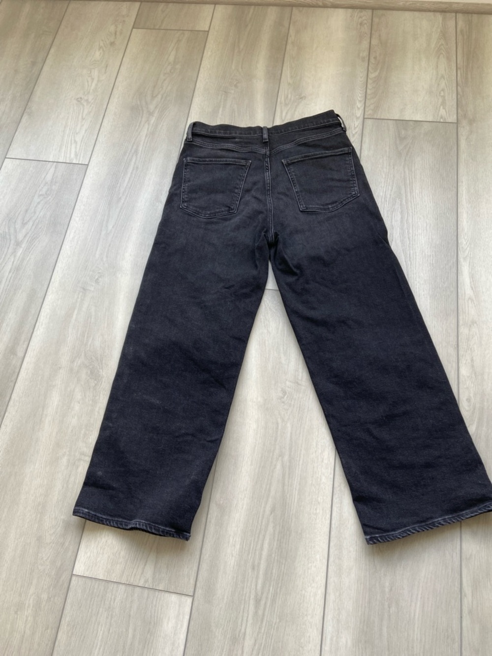 Women’s AGolde REN in black wash - Picture 3 of 5